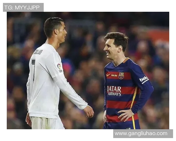 足球明星与女星同框瞬间揭秘魅力与风采的完美结合